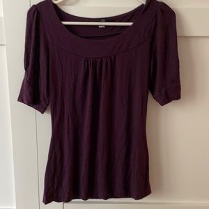 Banana Rep wine colored top